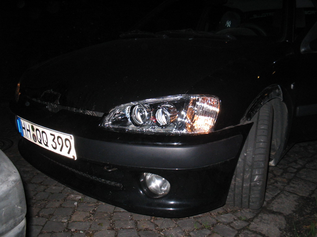 Angel Eyes Scheinwerfer für Peugeot 106 in Schwarz